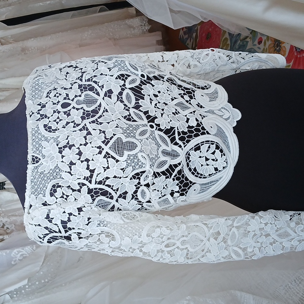Applique long sleeve jacket - Picture 2 of 4